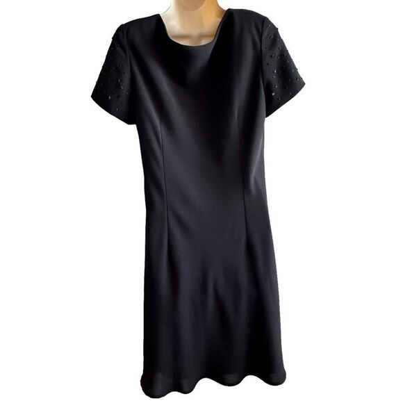 Jones New York ~Black Short Sleeved Dress with beading detail on bodice ~size 10 - Picture 2 of 7